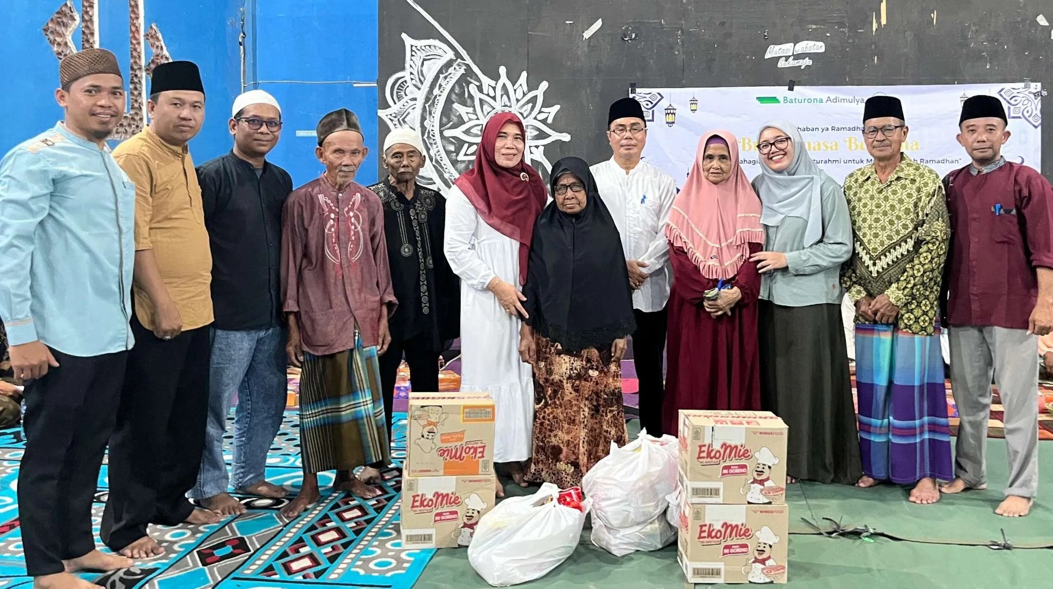 Ramadan Moment: PT Baturona Adimulya Holds Iftar Gathering and Distributes 270 Food Packages to Residents